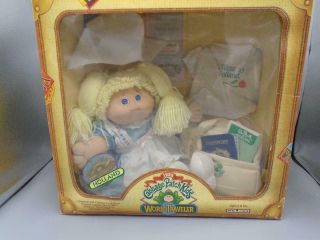 Vintage Cabbage Patch Kids Doll Coleco 1985 World Traveler Holland Box