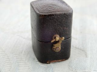 Rare Small Antique Leather Ring Box " J.  More,  Prospect St,  Hull ",  Estate Find 7