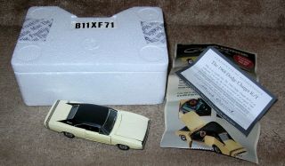 Franklin 1968 Dodge Charger 1/43 Diecast Car Yellow B11xf71 Styrofoam