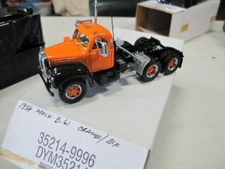 Mack B - 61 1956 Matchbox Ultra Collectables 1/58 Scale 1997 Dym35214 Org/blk