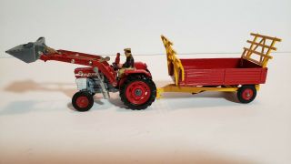 Corgi Gift Set 9 Massey Furguson 165 Tractor With Front End Shovel And Farm Dump