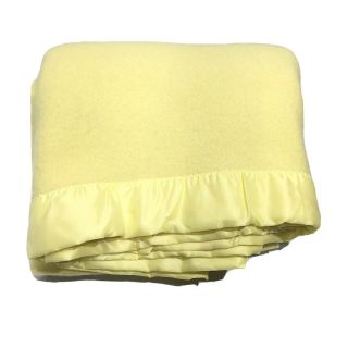 Vintage 100 Wool Blanket Faribault Faribo Yellow Satin Twin/full 58 " X 86 "
