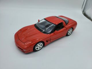 Burago Diecast 1/18 Scale 1997 Chevrolet Corvette C5 - Red Pre - Owned