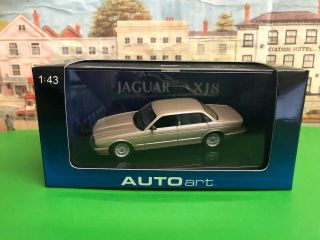 Autoart 1:43 Scale Jaguar Xj8 (gold) 53573 Die Cast Model