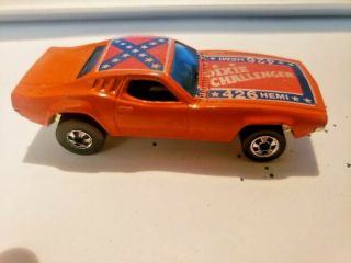 Vintage 1970 Hot Wheels Blackwall Dixie Challenger 426 Hemi W/ Flag Orange