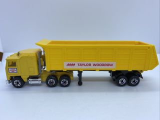 Vintage Matchbox Convoy Semi Kenworth Taylor Woodrow Macau 1983/1981