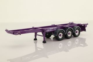 Corgi 1:50 Scale Trucks; Skeletal Trailer; Three Axle; Extending; V Good Unboxed