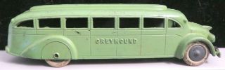 Tootsietoy 5 3/4 " 1045 Green Greyhound Bus With Tin Bottom Mfg 1937 - 1941