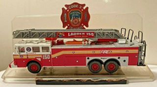 Code 3 Collectibles Fdny Ladder 150 " Hollis Hogs " Fire Truck As Found