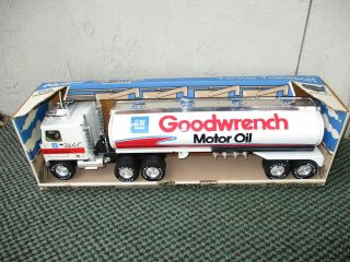 Nylint Gm Mr.  Goodwrench Big Earl Motor Oil Semi Tractor Trailer Tanker Truck