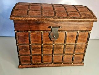 Large Wooden Vintage Treasure Chest Wood Storage Box Case