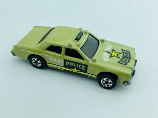 Hot Wheels Blackwall Color Racer Police Taxi Nm/m