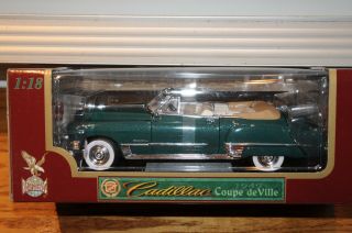 Road Legends Green 1949 Cadillac Coupe De Ville Convertable 1:18 Scale Die Cast