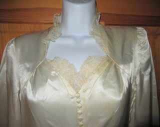 76 Year Old Vintage Ivory Satin Long Sleeve Wedding Gown w/ Long Train Size 10? 2