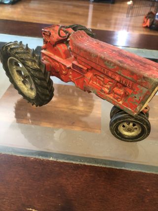 Vintage Tru Scale Metal Tractor 1:16 Diecast Farm Toy 890 International Red