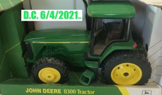 Ertl John Deere 8300 Mfwd 4wd Farm Tractor 1/16 Mib 1995 Produced