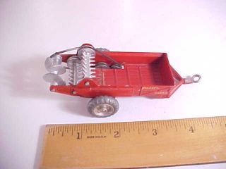 1950s Dinky Toys Miniature Farm Machine Massey Harris Manure Spreader V.  Fine