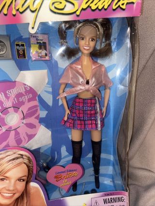 Vintage Play Along 1999 Britney Spears Live in Concert Doll Oops I Did It Again 2