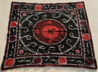 62 " X 56 " Vintage Uzbek Suzani Silk Embroidery Ethnic Kuchi Wall Tribal Tapestry