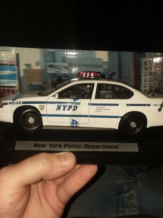 Motormax 1:24 Scale York City Police Department Car