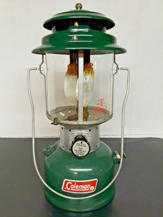 Vintage 1961 Coleman Lantern Model 220e Dated 11/61 Work Globe