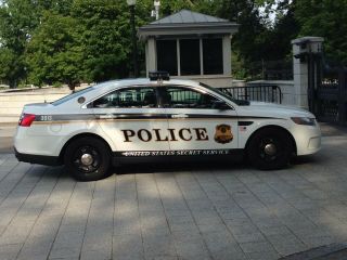 Matchbox Police Ford Taurus Unites States Secret Service Police Custom Unit