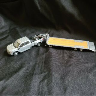 Greenlight 1/64 Hitch Tow 2019 Ford F - 350 Lariat And Silver Trailer