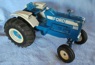 ERTL 1970’s Ford 8600 Tractor Die Cast Metal Vintage Toy 1/12 Scale Blue 2