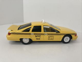 Golden Wheel Special Edition Ny Taxi Cab Die Cast Metal Cab Coin Piggy Bank 1/24