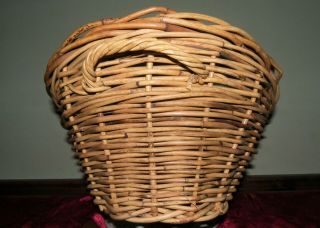 Vintage / Antique French Style Wicker Rattan Laundry Oval Basket - - Very large EUC 3
