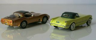 DANBURY 2pc Set - CHEVROLET CORVETTES 1955 & 1982 1:43 Diecast Model Cars 3