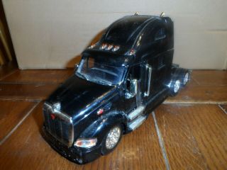 Jada Toys 1/32 Scale Peterbilt 387 Tractor Cab Black 2003