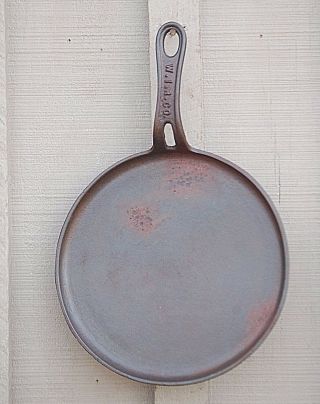Antique Wir Co.  Cast Iron Round Flat Griddle Wood Stove Tool Vintage Cookware