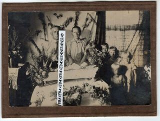 Early 1900 Open Coffin Baby Post Mortem Family Antique Photo On Cardboard