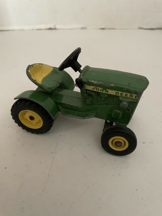 Ertl John Deere 110 Lawn Tractor 1/16