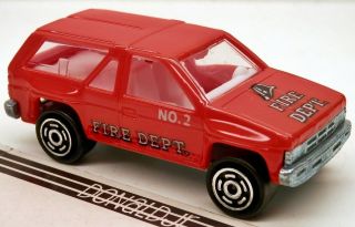Novacar (portugal) Nissan Pathfinder/terrano Red Fire Department Suv 1/64 Scale