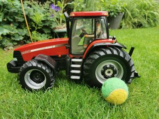Case 18 " Toy Tractor Model Farm
