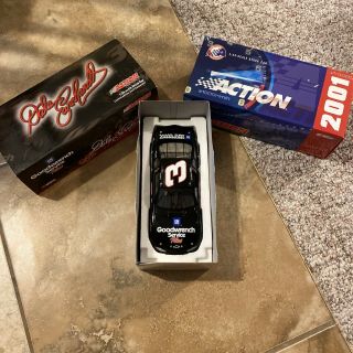 2001 Action 1/24 Dale Earnhardt 3 Gm Goodwrench Service Plus 2001 Monte Carlo