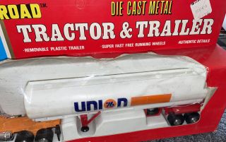 Champ of the Road 1/50 Union 76 Die - Cast Tractor Trailer Tanker 3