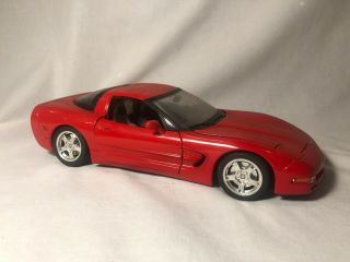 Bburago 1997 Chevrolet Corvette C5 Red 1:18 Diecast