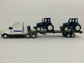 1/64 Ford Semi Truck Flatbed Trailer Holland 8870 Tractor Diecast Metal Toy