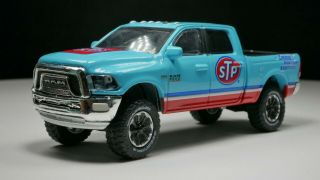 2017 Ram 2500 Power Wagon 1/64 Scale Diecast Collector Truck Real Riders Stp