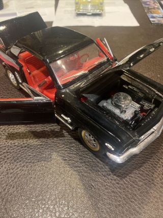 Mira Diecast Metal Mustang 1964 1/2 1:18 & Scale Model Black/red Mustang