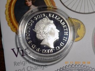 1819 - 2019 200th Anniv.  of Birth of Queen Victoria - 5 Pounds Coin Sterling Proof 2
