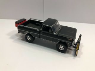 1/64 1968 Ford F - 100 Pickup Truck - Custom Lift - Snow Blade And Spreader