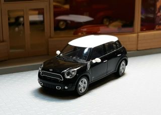 1/87 Scale Herpa Mini Cooper Countryman Ho Car Suv Crossover Black And White