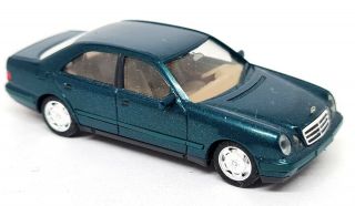 Herpa 1/87 Ho Scale Plastic Model Car - Mercedes Benz E Class Green 5cms Long