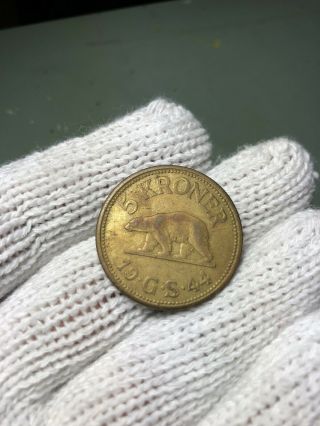 (901) (rare) 1944 Greenland 5 Kroner In Extremely Fine