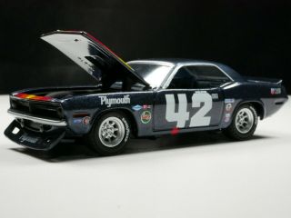 1970 Trans Am Plymouth Barracuda 1/64 Scale Diecast Collector Car Real Riders