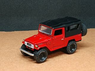 1980 Toyota Land Cruiser Adult Collectible 1/64 Scale Limited Edition Red